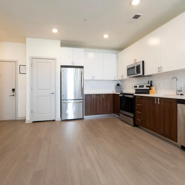 Stunning Nulu 1BR Cozysuites 06