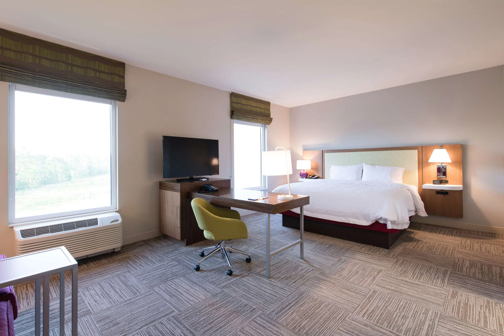 Hampton Inn & Suites Walterboro