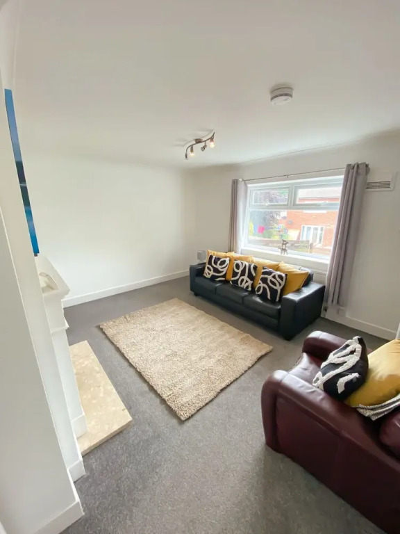 Sarabell House - 2 Bedrooms, Choppington