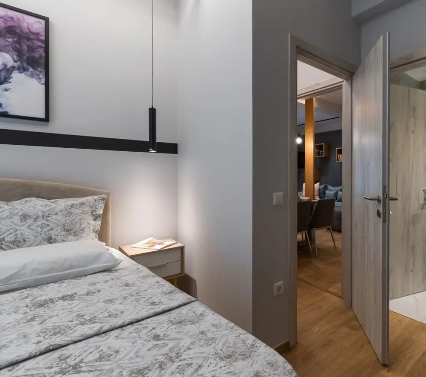 101m² Renovated Apartment in Koukaki