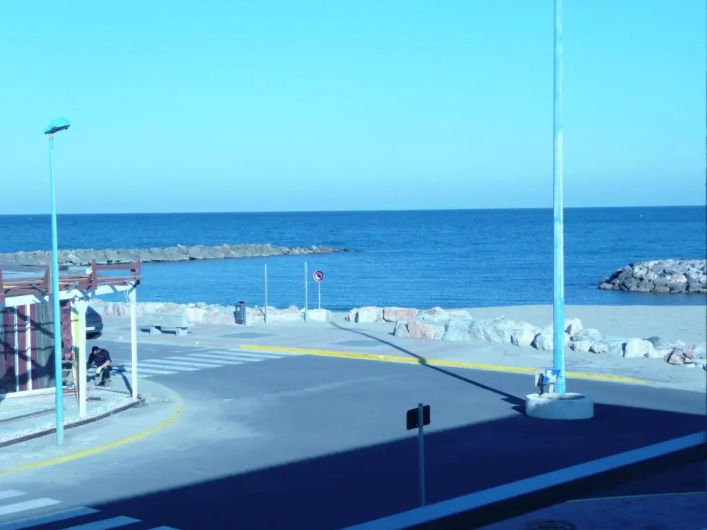 Apartment With one Bedroom in Sainte-marie, With Wonderful sea View and Furnished Balcony - 7 m From the Beach