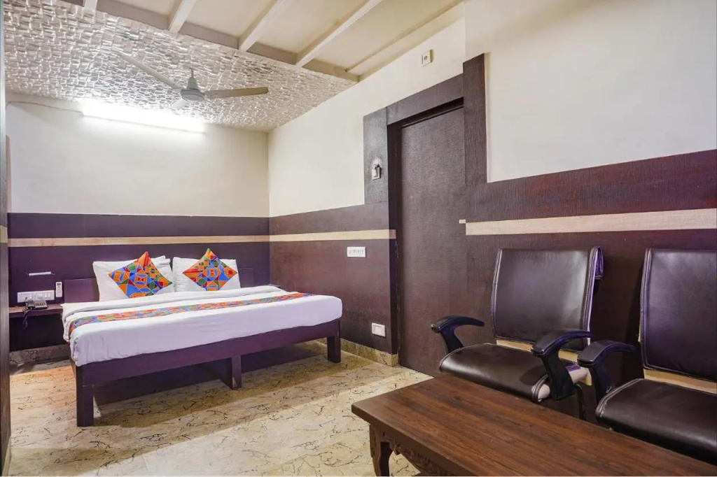 FabHotel Shravan - Nr Eternity Mall