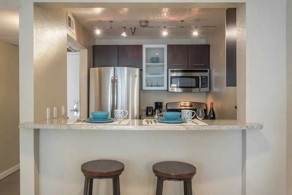 Luxury Suite, Heart of Hollywood, offered by Short Term Stay