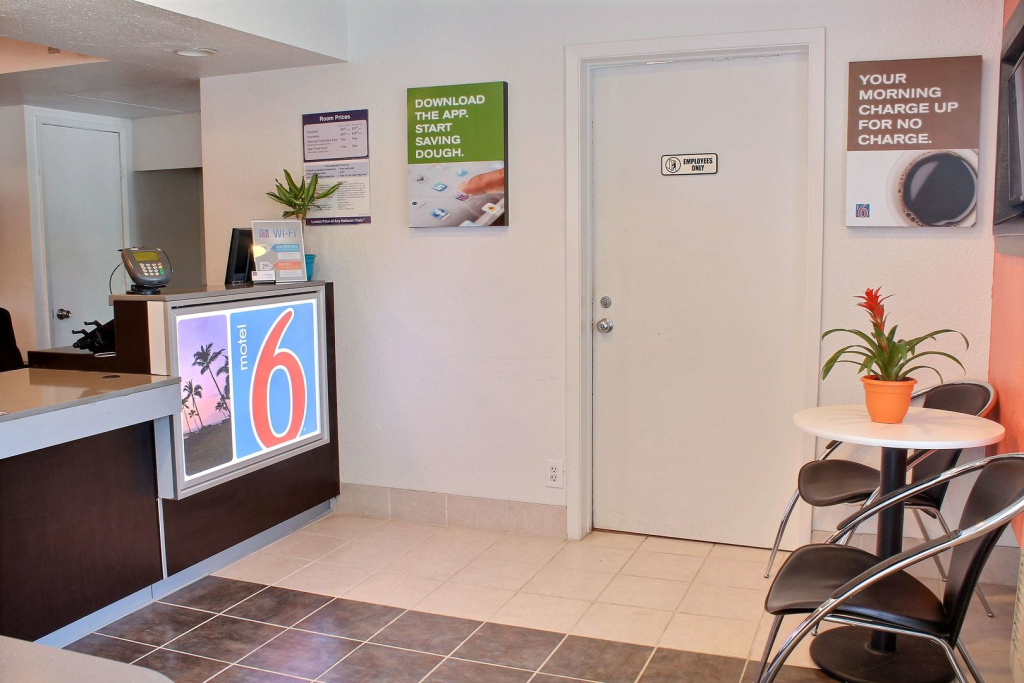 Motel 6-Atascadero, CA