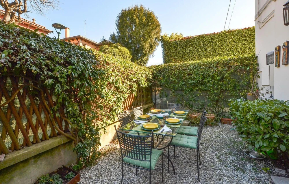 Stunning Home in Lido di Venezia With 2 Bedrooms and Wifi