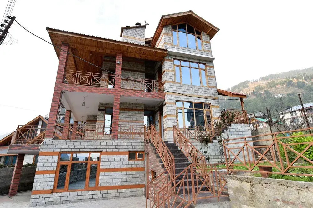 OYO 13405 Home Snow View Hampta Pass