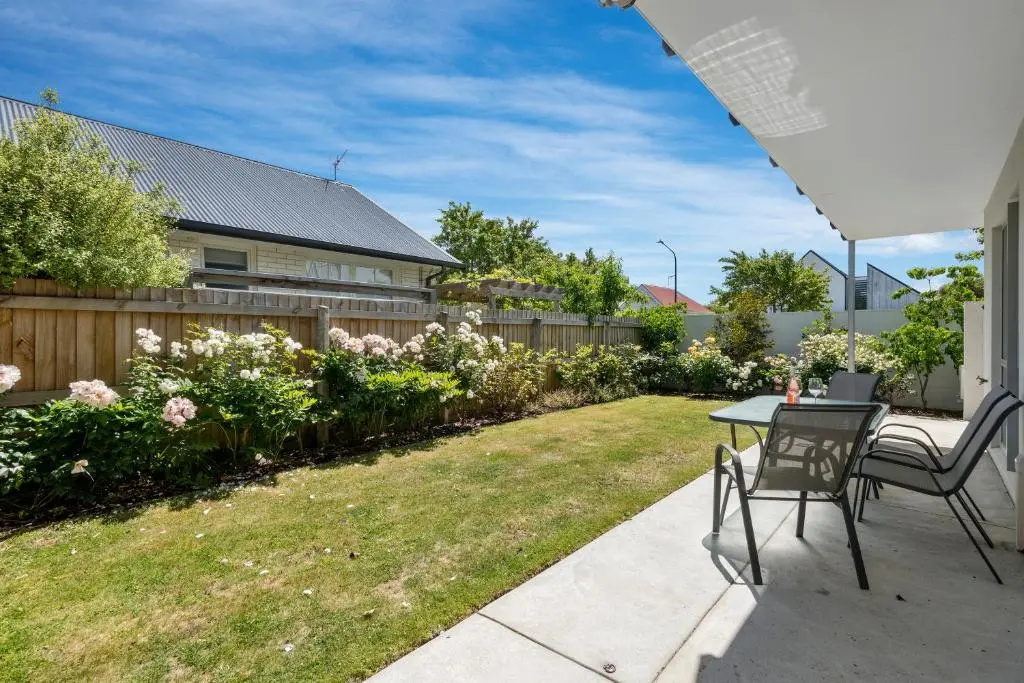Cosy on Clissold - Christchurch City Centre Apartment