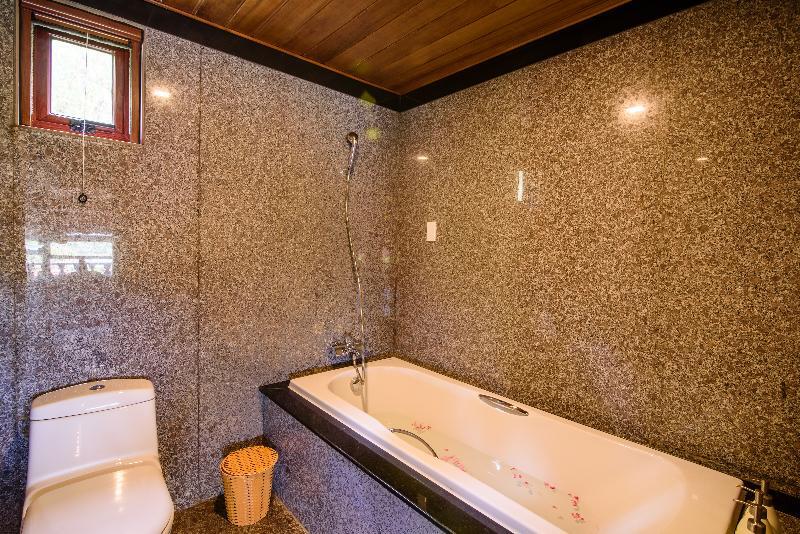 Sankofa Village Hill Resort & Spa, Hue Image 6