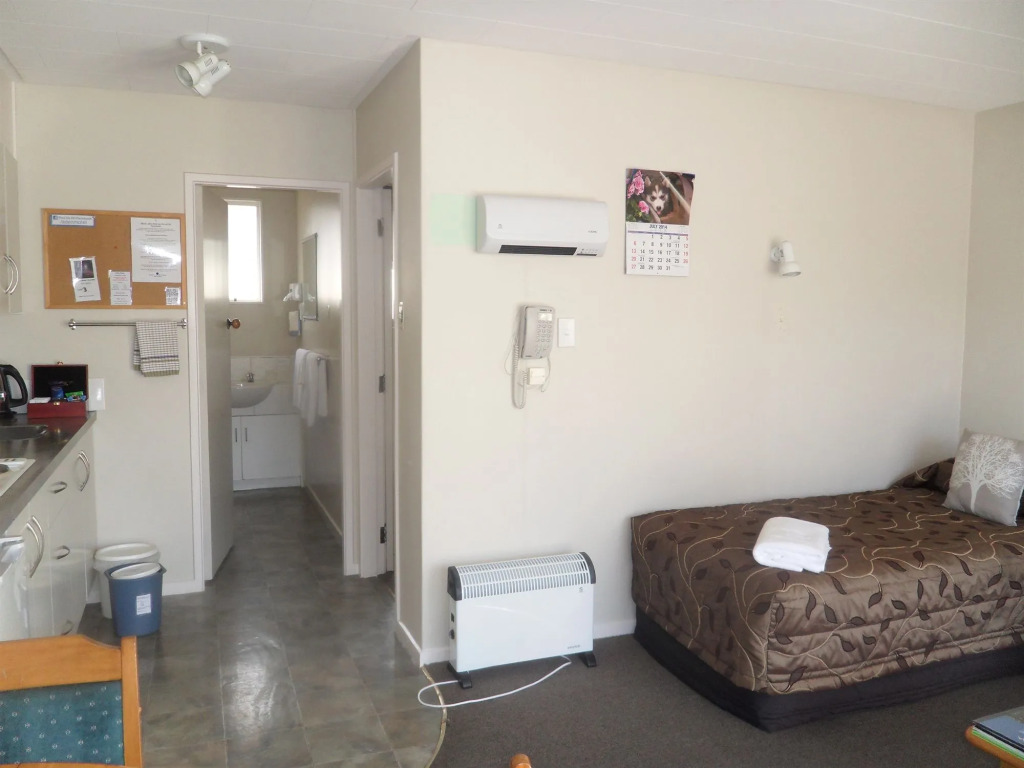 Aden Motel