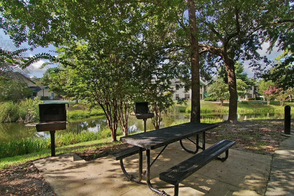 Oak Plantation Resort