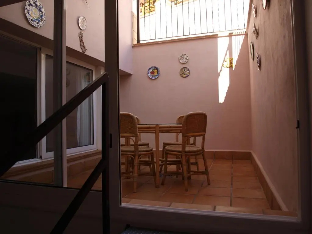VILLA BLOSSOM in the beautiful area of Puerto Santiago Tenerife with 5 bedrooms for up to 10 guests private swimming pool and many other activities to entertain the family Secure parking for 2 cars and disabled access throughout