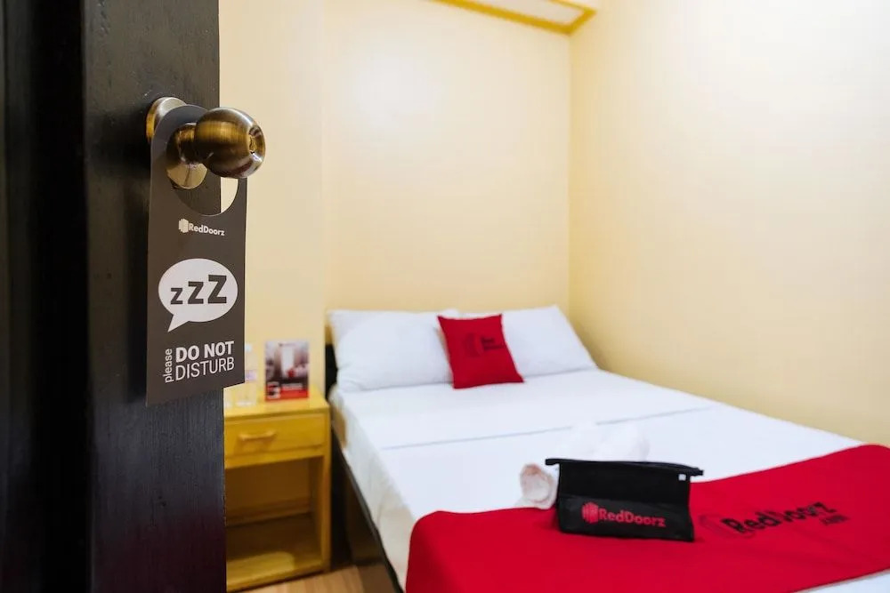 RedDoorz Plus near Strawberry Farm Baguio