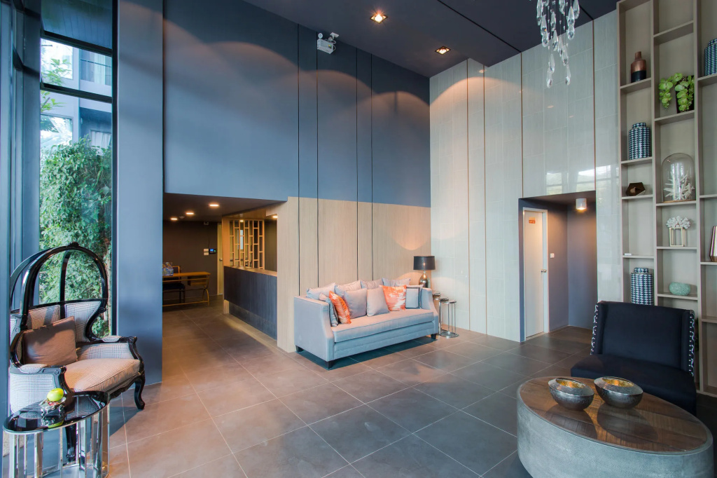 6th Avenue Surin by Lofty