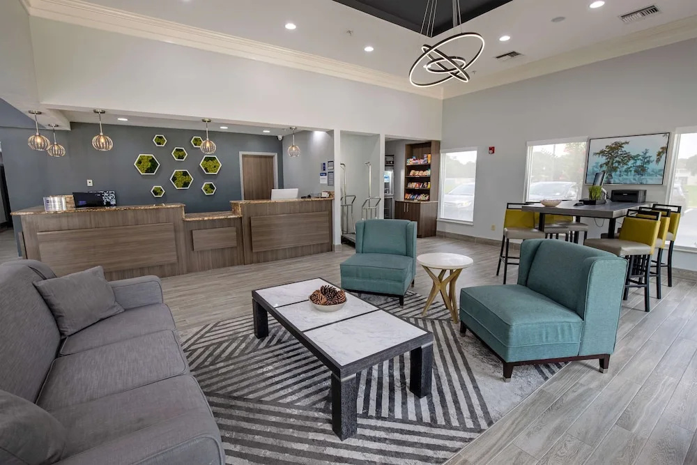 America's Best Inn & Suites Lafayette