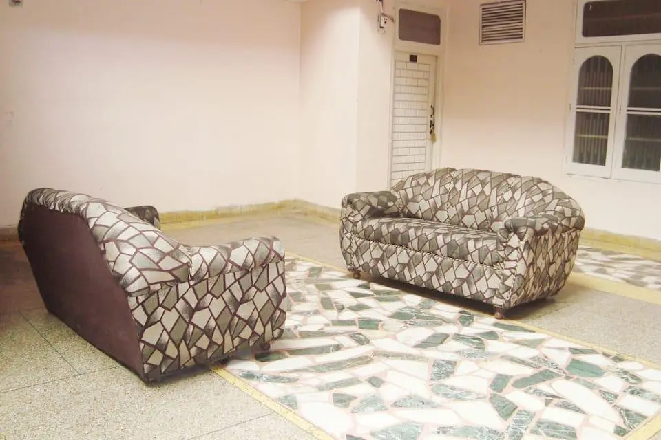 Hotel Moti Mahal by MTMC Rooms