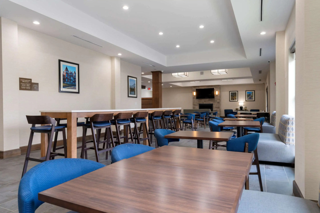 Comfort Suites Paducah Mall Area