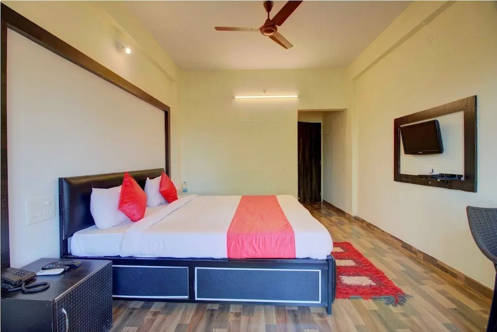 Treebo Paradise Inn, Panchgani