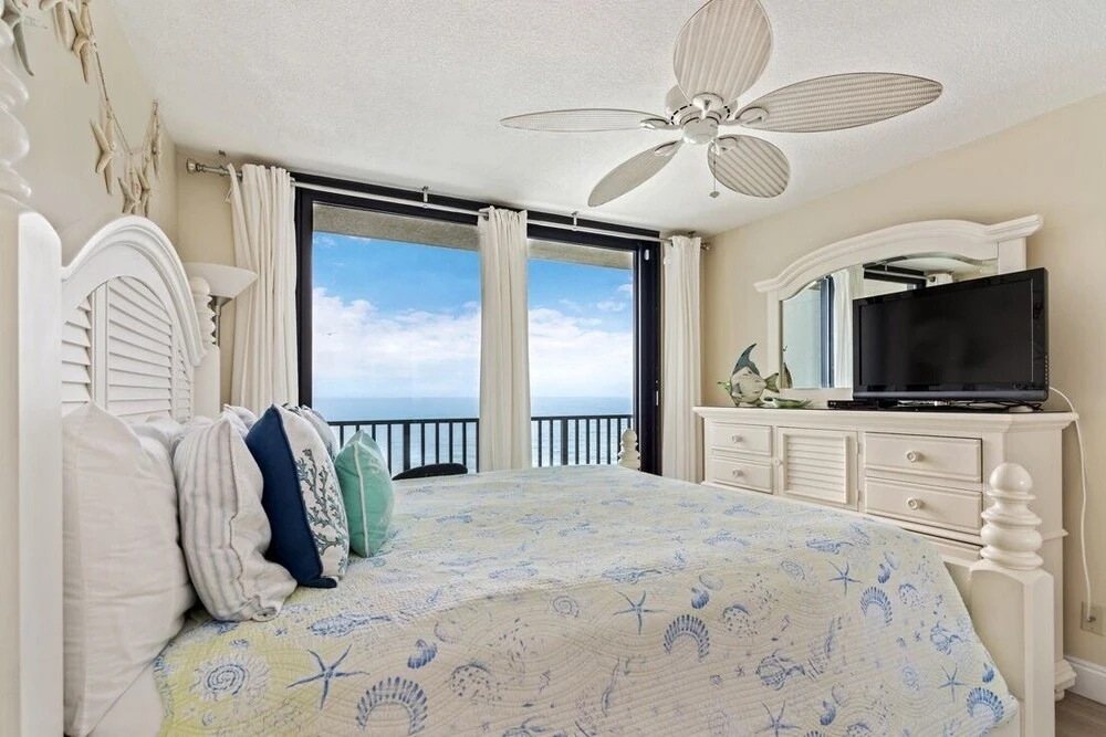 One Seagrove Place Unit 1407 2 Bedroom Condo by Redawning
