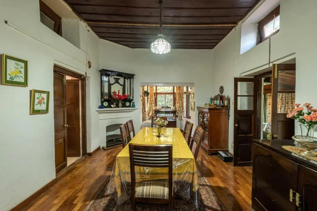Lyn Eden - 3bhk villa near Company Garden by Roamhome