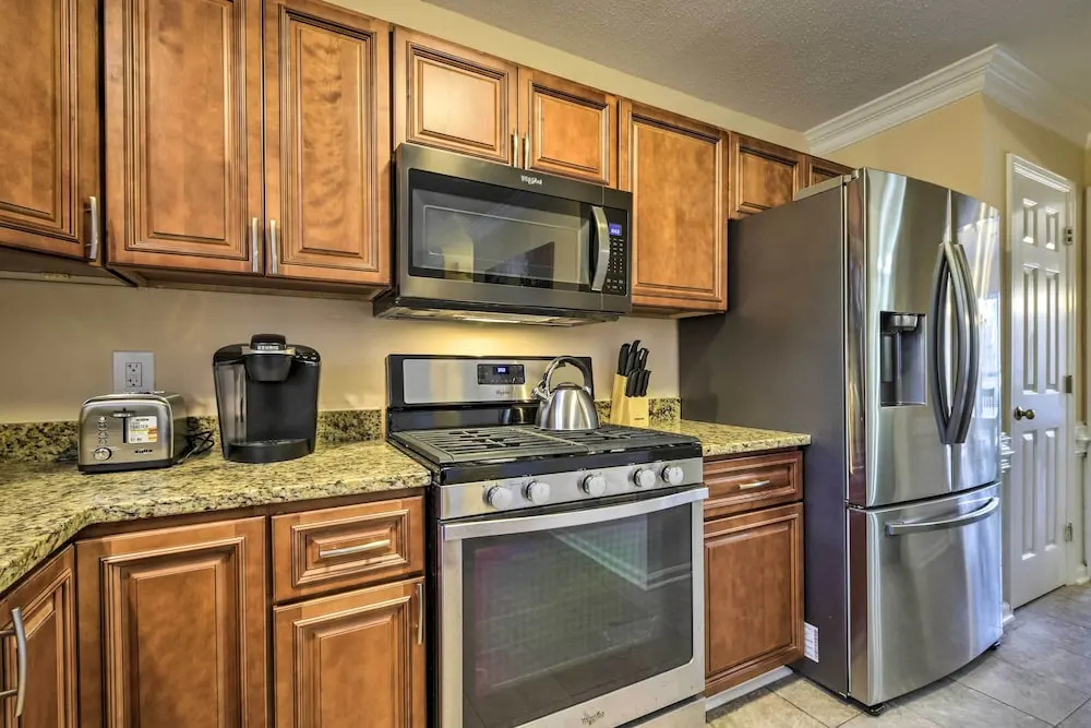 Raleigh Home Near Dining + Shops