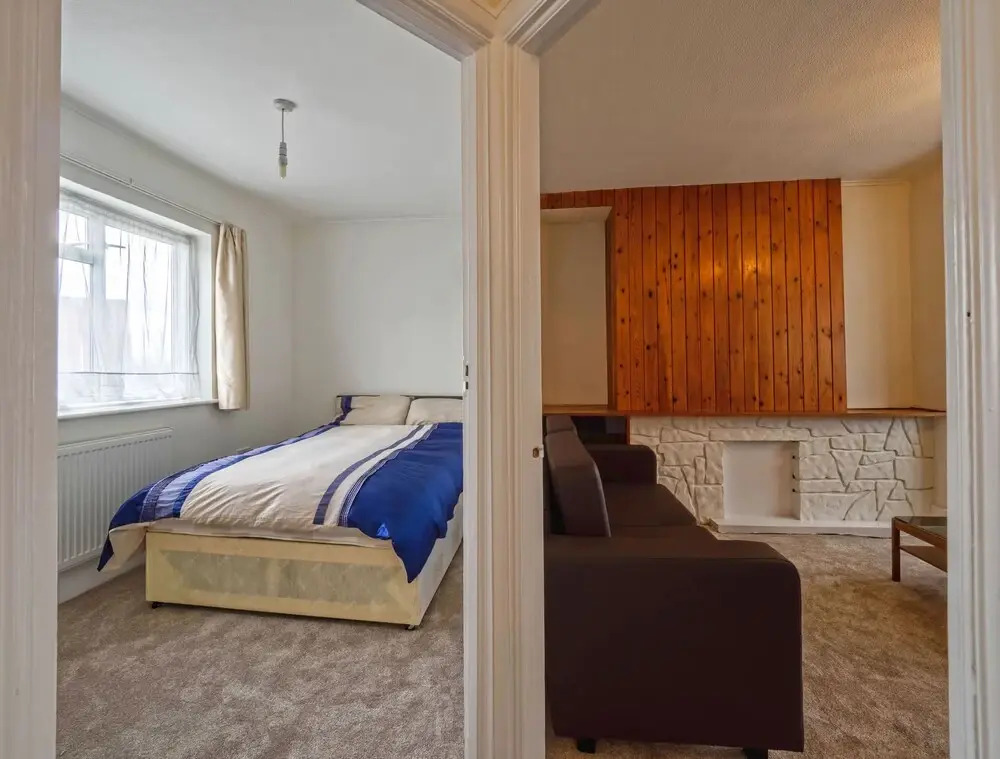2 Bedroom Apt in Residential Locality