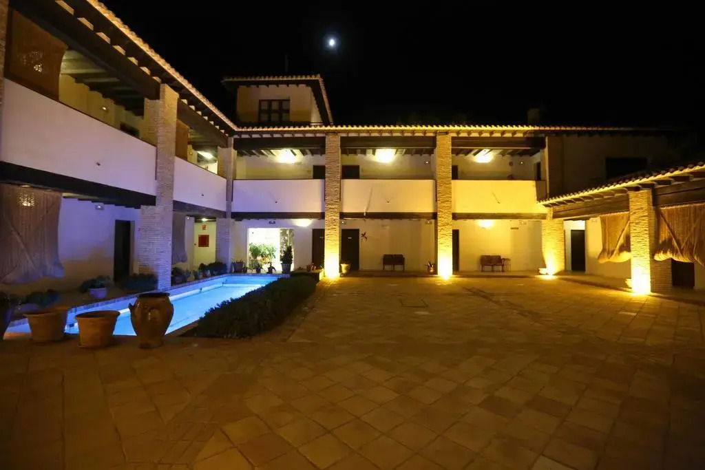 Hotel Rural La Alcanacia