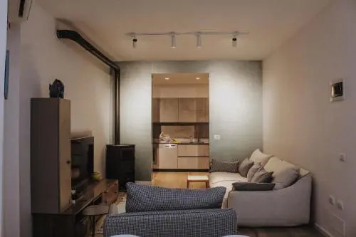 Ivy Lalzi Bay Beach House