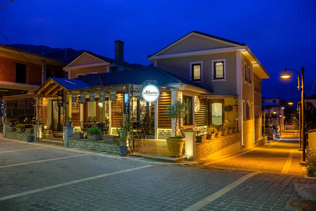 Álbero Hotel