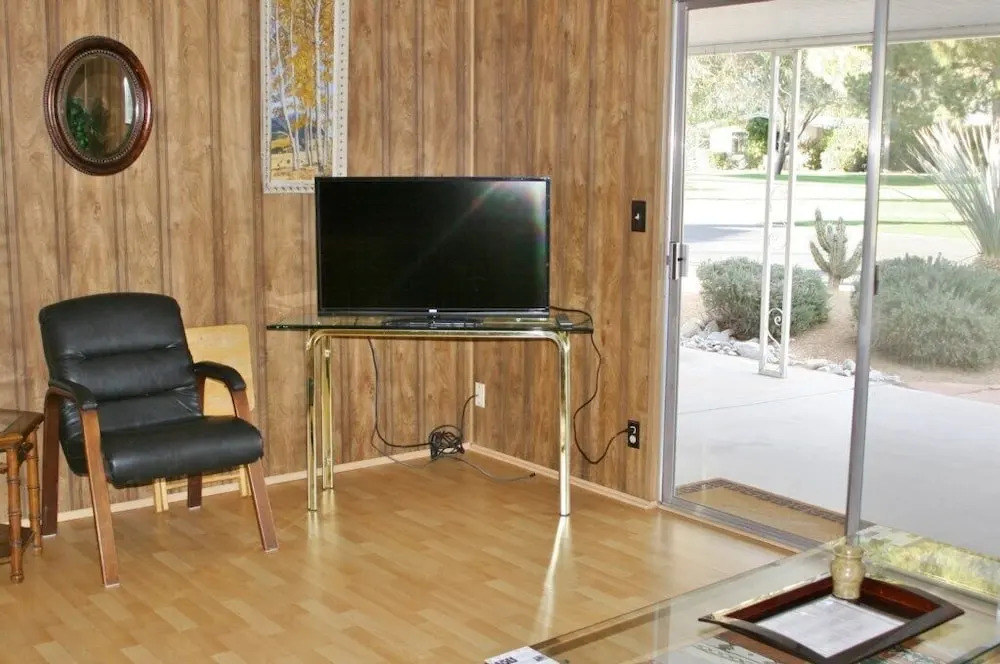 Roadrunner Club 137 - 2 Br Home