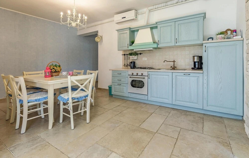 Stunning Home in Pula With Wifi and 2 Bedrooms