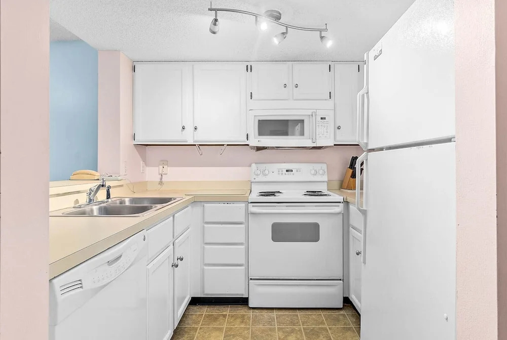 Unit 6302 - Ocean Racquet Club