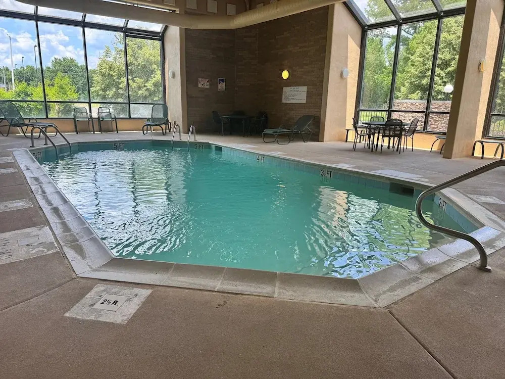 Comfort Inn & Suites Memphis East