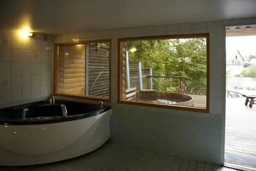 Suurejõe Holiday House