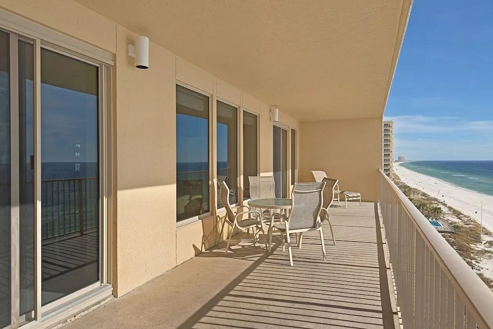 Gorgeous Condo with Breathtaking Ocean View - Unit 0803 by RedAwning
