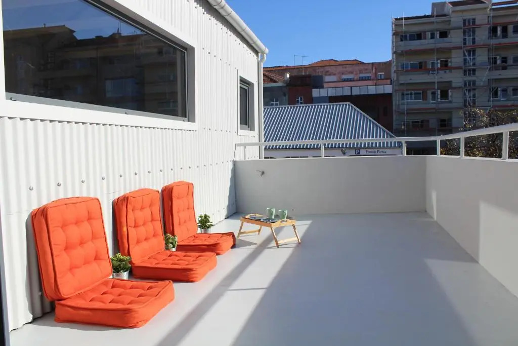 Bonjardim Flats - T1 + 1 com terraço