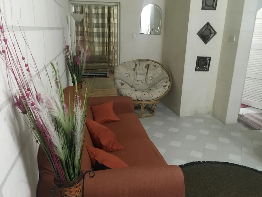Private Apt Durants