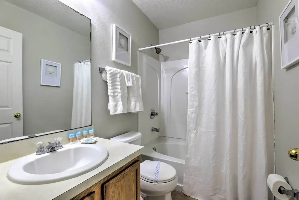 Spacious Davenport Home w/ Private Pool & Spa
