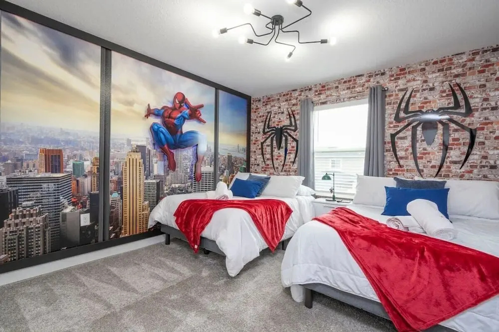 Modern Family Townhouse With Private Pool in Storey Lake