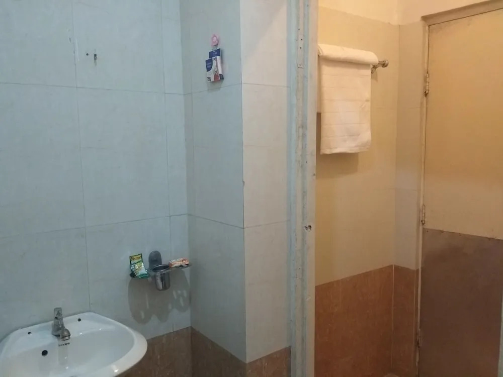 JK Rooms 123 Hotel OrangeLeaf