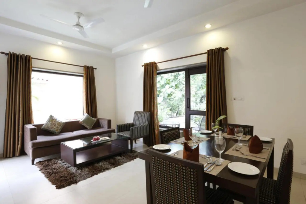The Riverview Retreat, Corbett