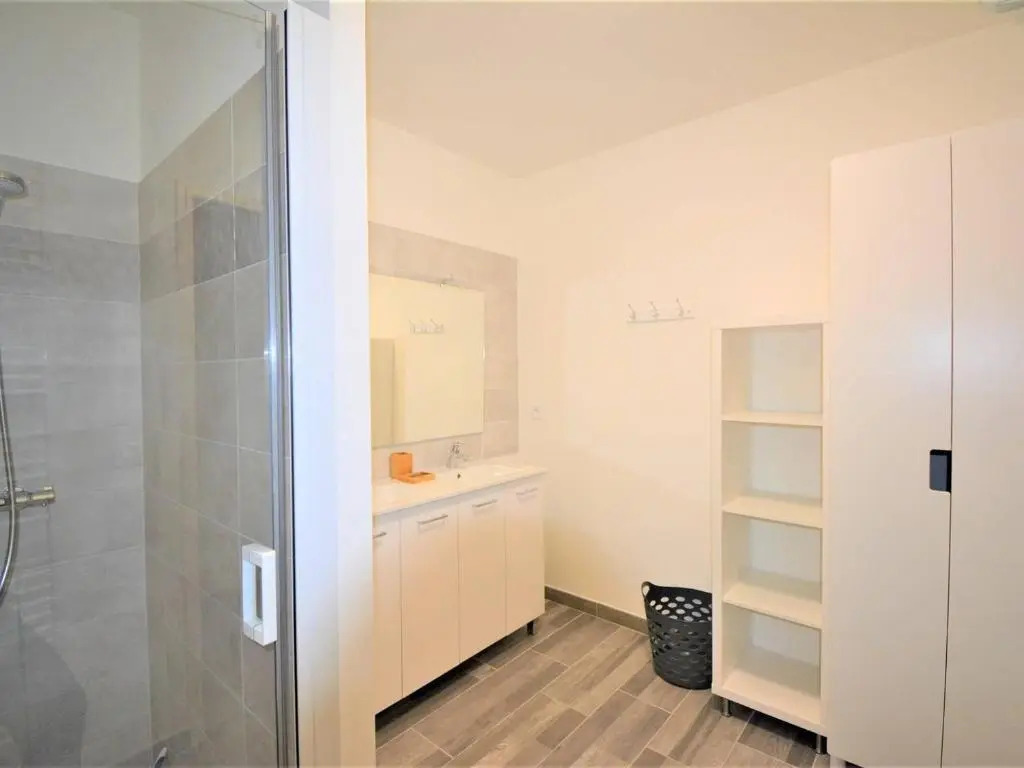 Maison Salavas, 4 pièces, 8 personnes - FR-1-382-146