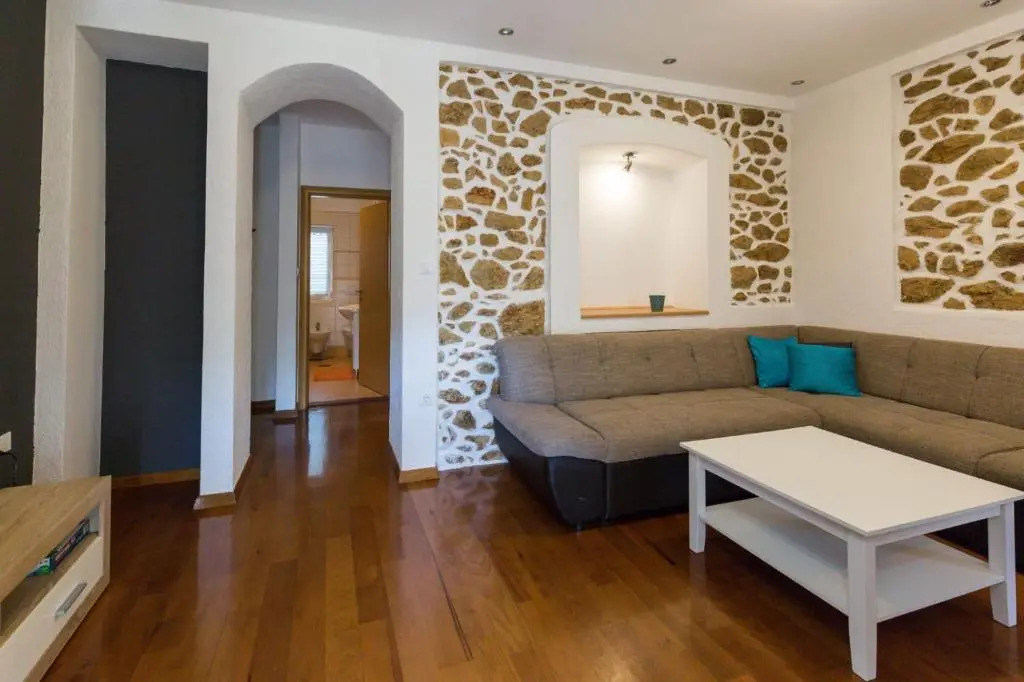 Apartment Drazovic