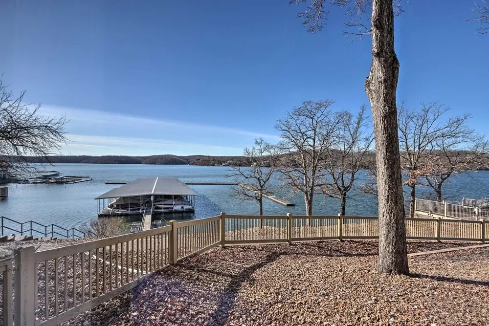Scenic, Convenient Lake of the Ozarks Resort Condo