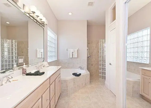 Mermaid Beach House by Vacation Rental Pros