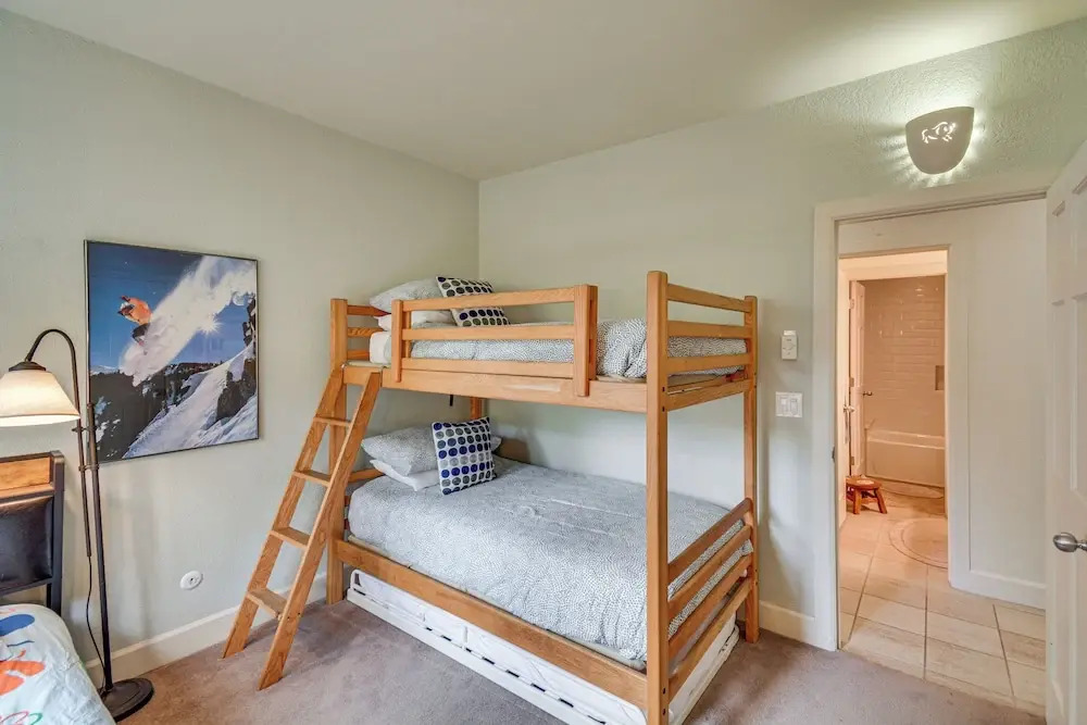 Updated Vail Home 10-Min Walk to Lionshead Village