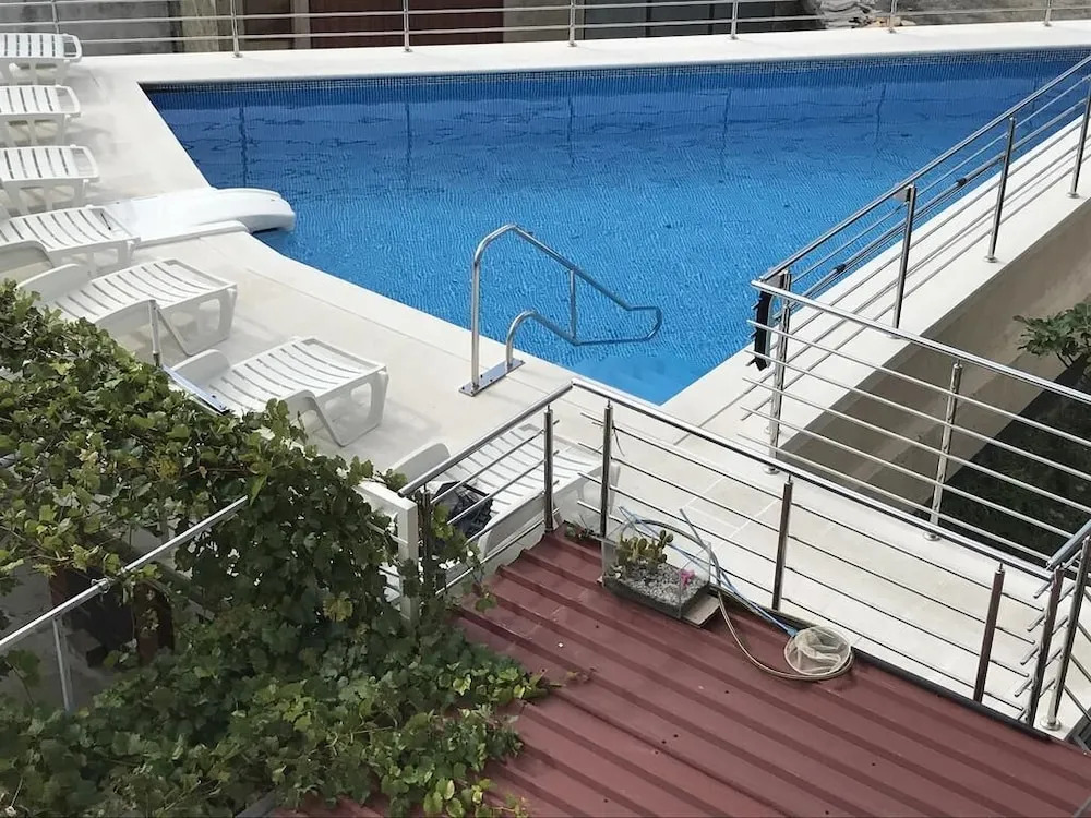 Beach Apartments with Pool