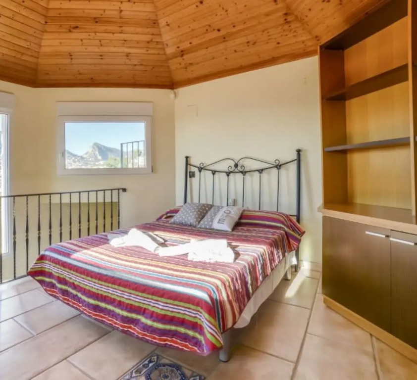 Villa - 5 Bedrooms with Pool - 106414