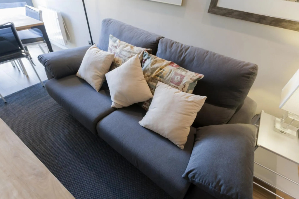 Luxury II in Madrid with 2 bedrooms and 2 bathrooms
