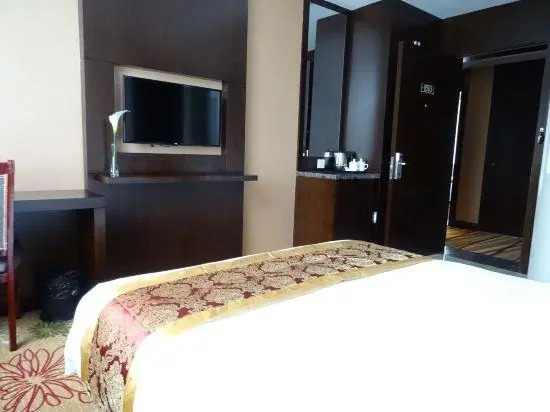 Super 8 Hefei Mingguang Road Hengda Center Square
