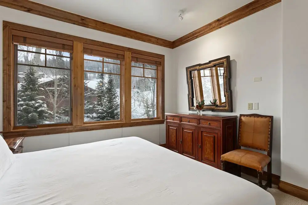 Grand Lodge - Four Bedroom #405 - Ski-in/ski-out 4 Condo